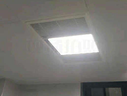 灯具维修安装现场